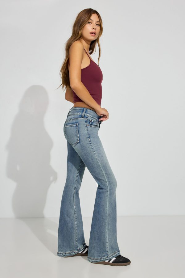 100073692_07J_alt1_1920x2880-1