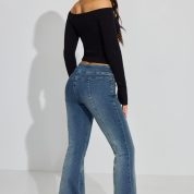 100076978_07J_alt3_1920x2880-1