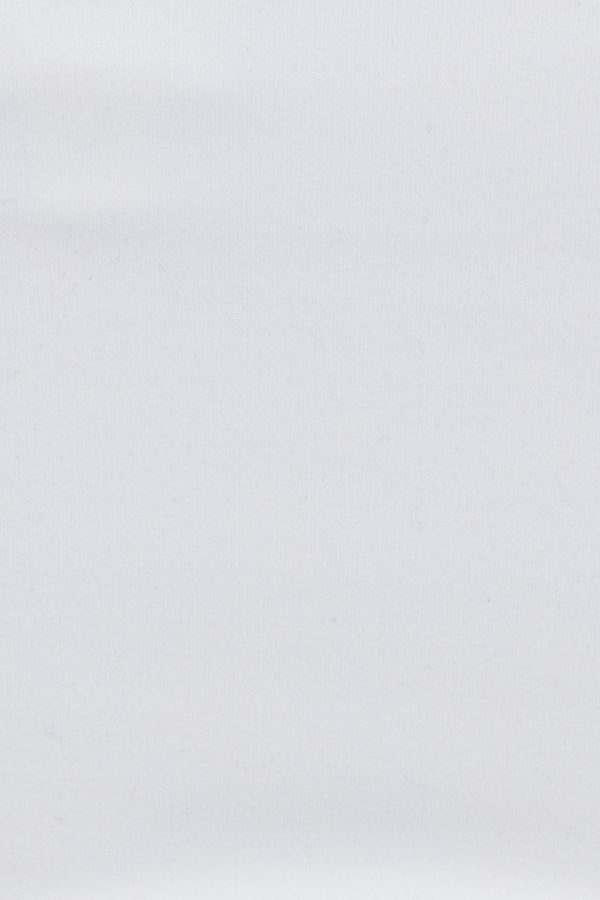 100082121_04N_alt3_1920x2880-1