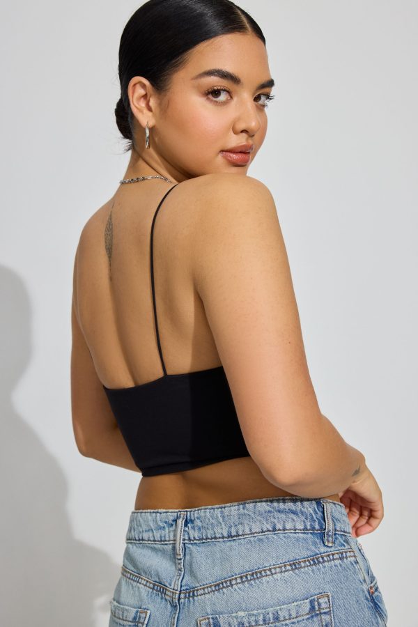 100082121_06V_alt2_1920x2880-1