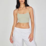100082121_3A5_alt2_1920x2880-2