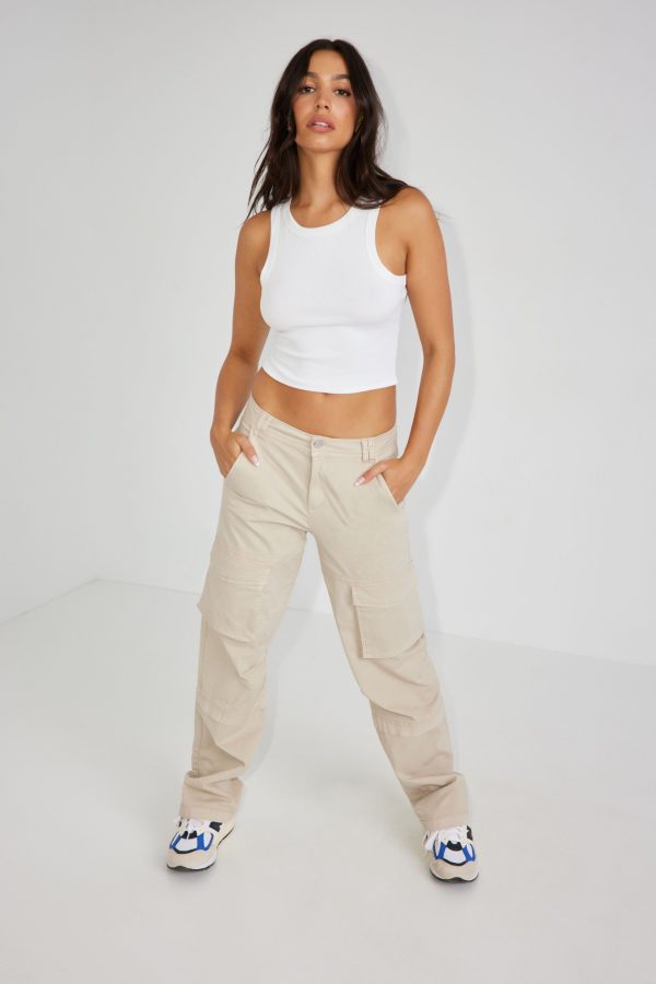 100082866_3OS_alt1_1920x2880-2