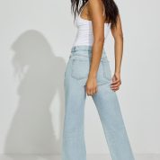 100083636_07I_alt3_1920x2880-1