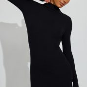 100084256_06V_alt1_1920x2880-1