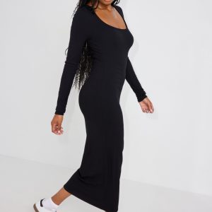 Stassi Scoop Neck Maxi Dress