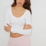 100085007_04N_alt1_1920x2880-1