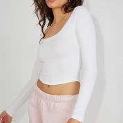 100085007_04N_alt2_1920x2880-1