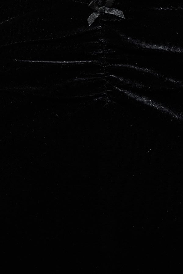 100085383_06V_alt4_1920x2880-1