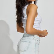 100085876_07H_alt1_1920x2880-1
