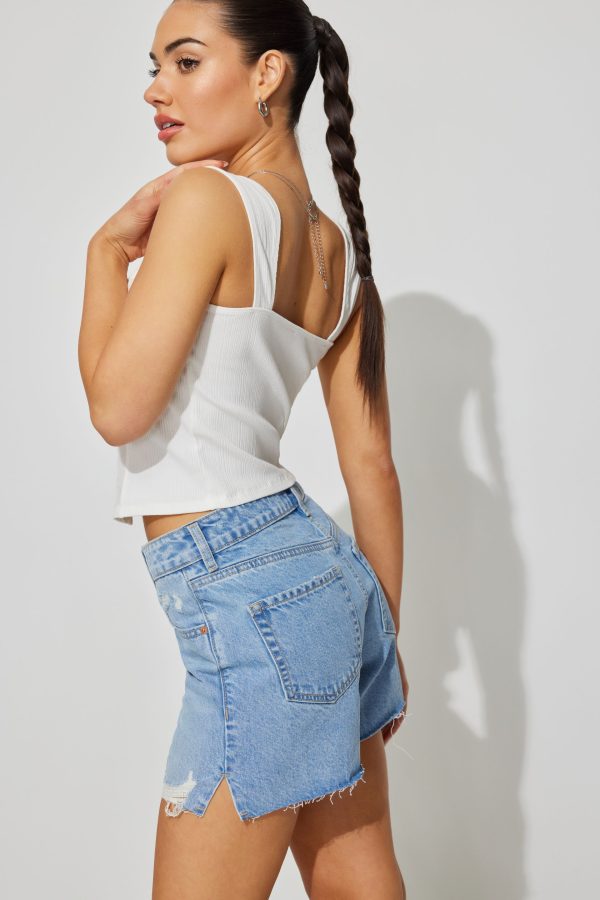 100085895_07J_alt1_1920x2880-1