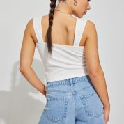 100085895_07J_alt2_1920x2880-1