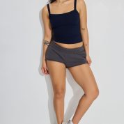 100086404_06G_alt1_1920x2880-1