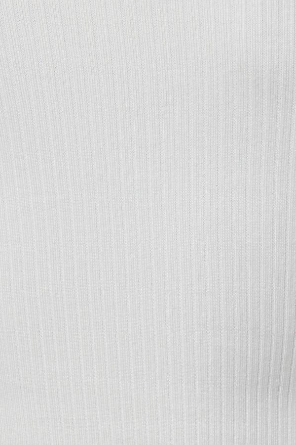 100087026_03G_alt3_1920x2880-1
