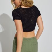 100087638_06V_alt3_1920x2880-1