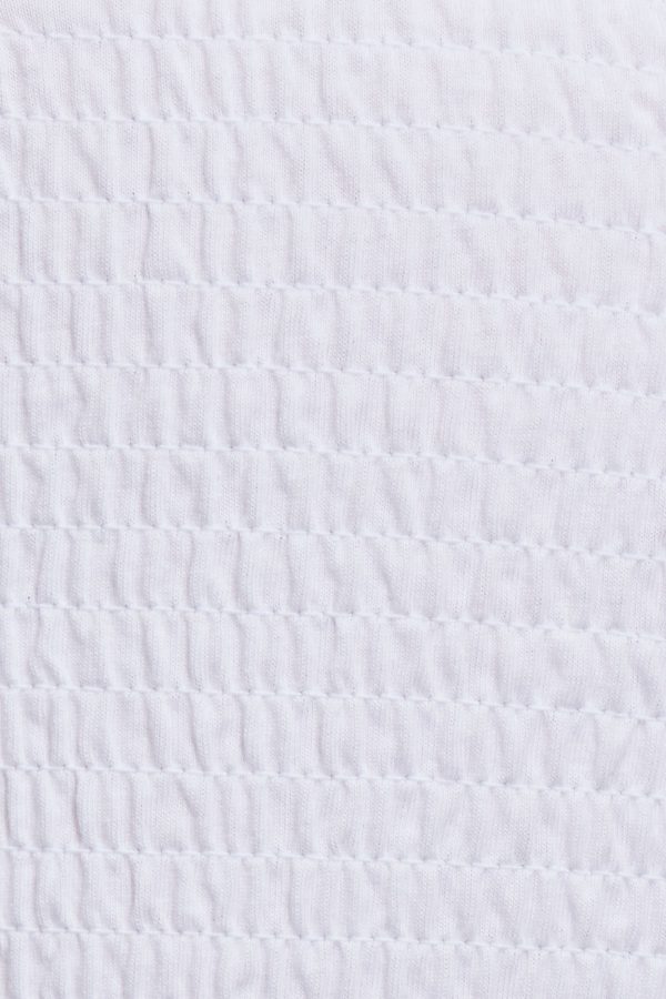 100087742_04N_alt3_1920x2880-1
