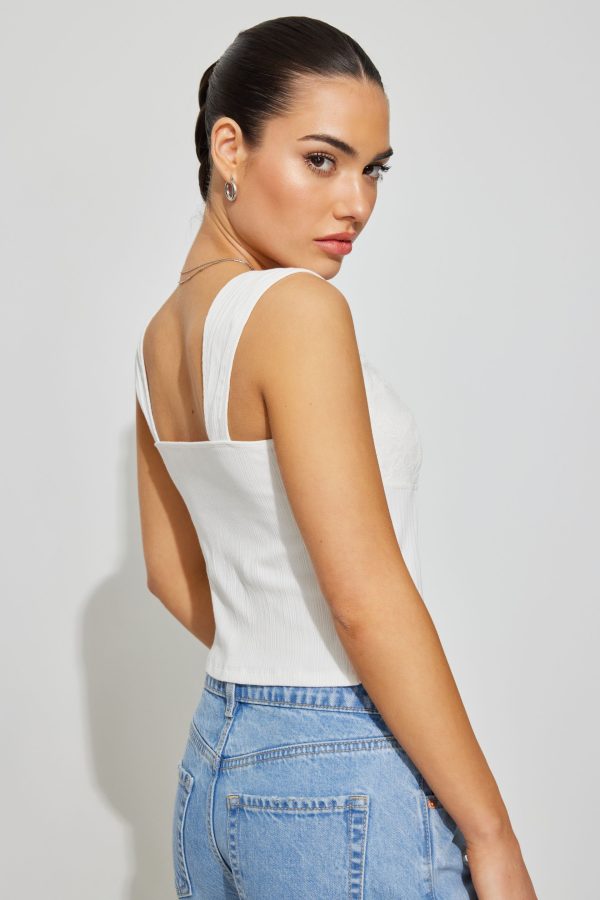 100087856_03G_alt2_1920x2880-1