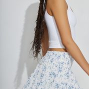 100087922_77U_alt1_1920x2880-1