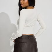 100088292_03G_alt3_1920x2880-1