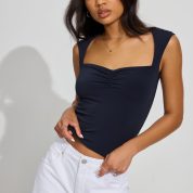 100088860_06G_alt2_1920x2880-1