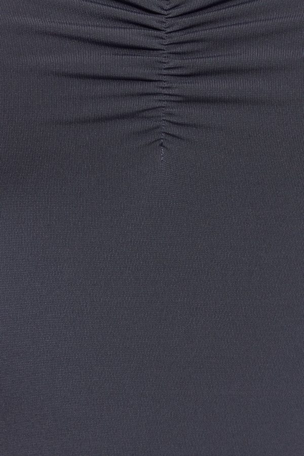 100088860_3V8_alt3_1920x2880-1