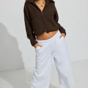 100089813_4DD_alt2_1920x2880-1