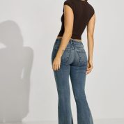 100089919_07K_alt2_1920x2880-1