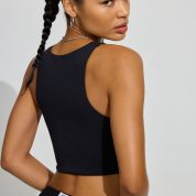 100090007_06V_alt3_1920x2880-1