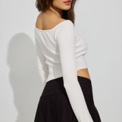 100090019_03G_alt2_1920x2880-1