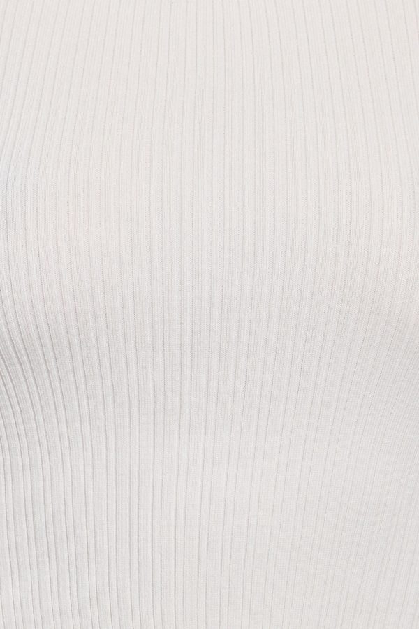 100090019_03G_alt3_1920x2880-1