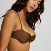 100090094_6HO_alt2_1920x2880-1