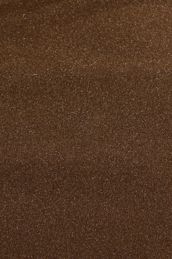 100090094_6HO_alt5_1920x2880-1