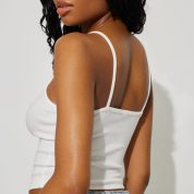 100090165_03G_alt3_1920x2880-1
