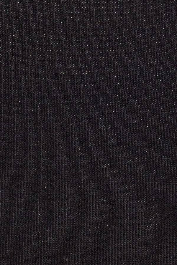 100090165_06V_alt3_1920x2880-1