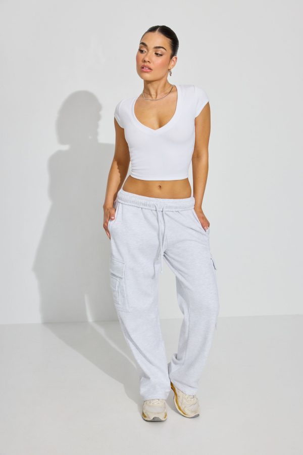 100090199_04N_alt1_1920x2880-1