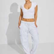 100090199_04N_alt1_1920x2880-1