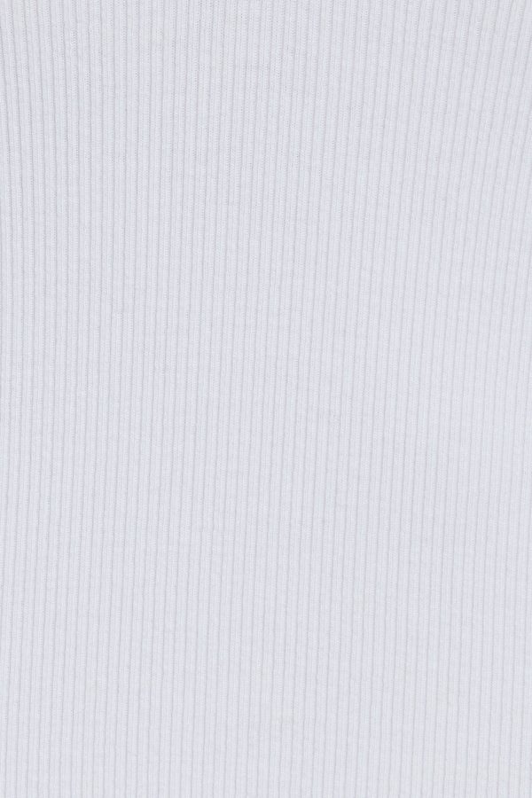 100090199_04N_alt3_1920x2880-1