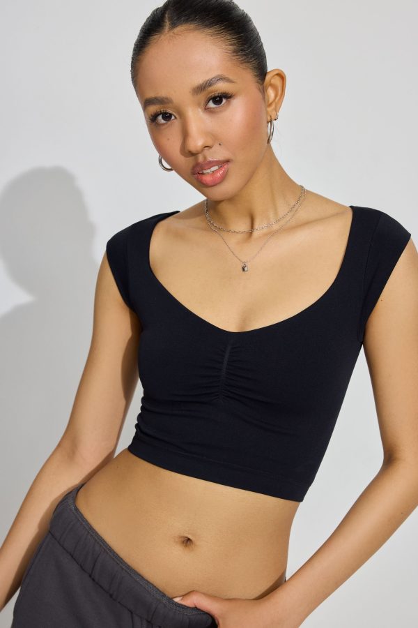 100090283_06V_1920x2880-1