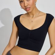 100090283_06V_1920x2880-1