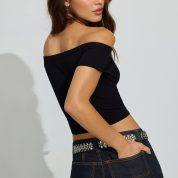 100090498_06V_alt3_1920x2880-1