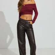 100090884_7KI_1920x2880-1