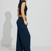 100090943_06G_alt1_1920x2880-1