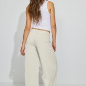 100090943_7TN_alt2_1920x2880-1