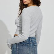 100091149_18X_alt2_1920x2880-1