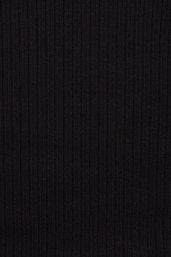 100091383_06V_alt4_1920x2880-1