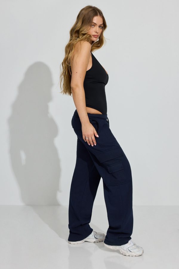 100091918_06G_alt1_1920x2880-1