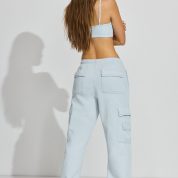 100091918_7VV_alt2_1920x2880-1