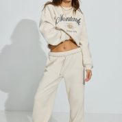 100091919_7L9_alt1_1920x2880-1