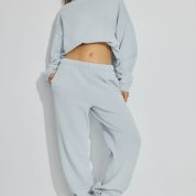 100091919_7VV_1920x2880-1