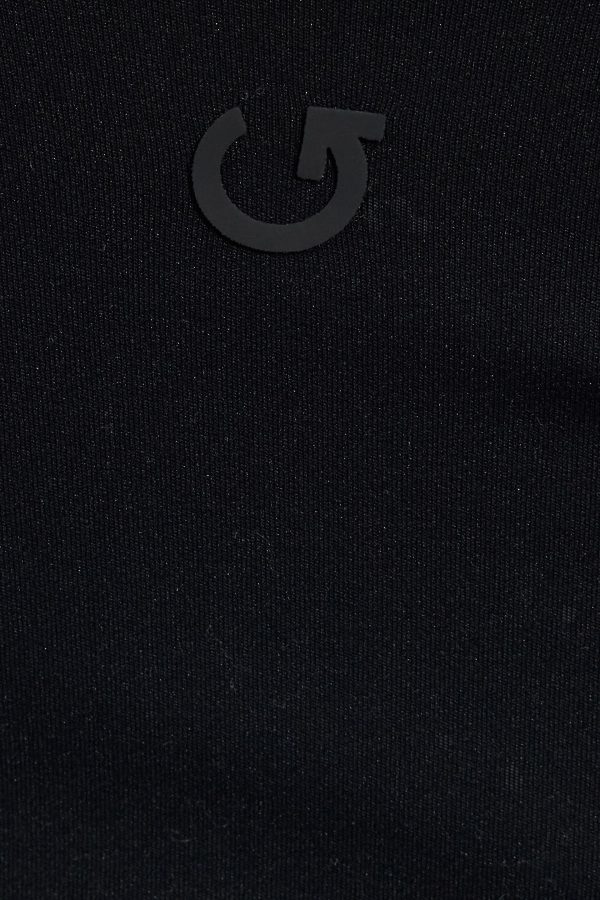 100091984_06V_alt3_1920x2880-1