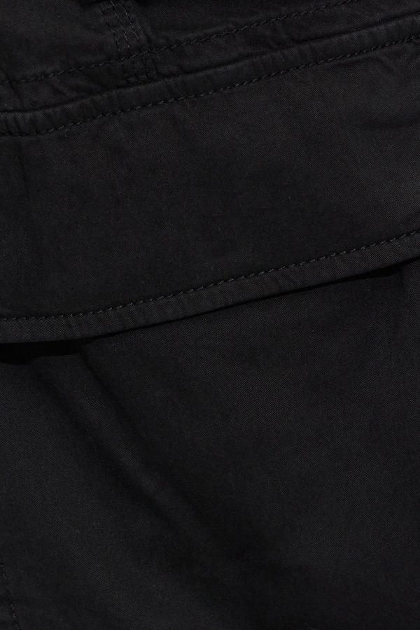 100092146_06V_alt4_1920x2880-1